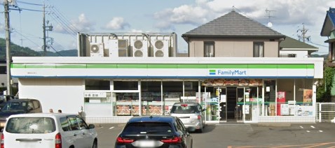 コンビニ　ファミリーマート静岡岳美店（コンビニ）まで535m