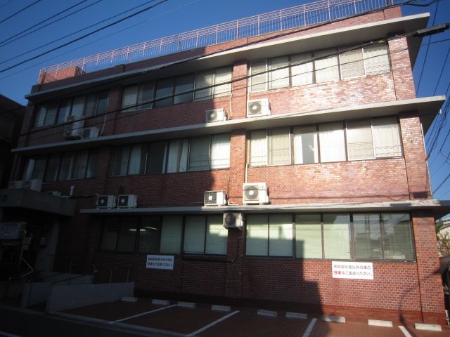 病院　医療法人社団敬寿会わらび北町病院（病院）まで693m