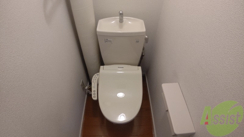 トイレ　ウォシュレットがついたトイレです。安心して使用できますね。