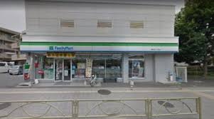 コンビニ　ファミリーマート 練馬北町一丁目店（コンビニ）まで313m