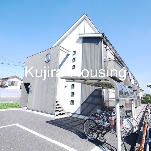 ライネス北越谷の外観写真