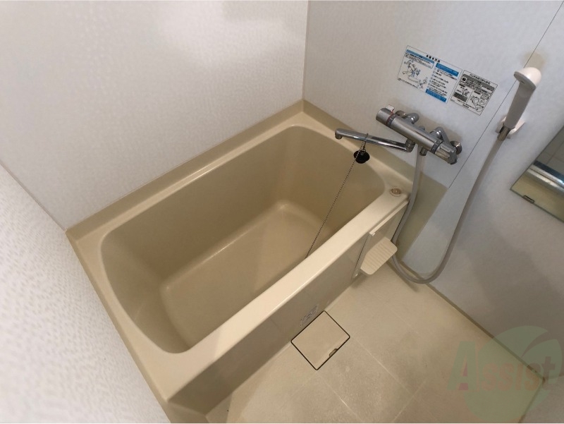 バス・シャワールーム　疲れを癒すには湯船でゆっくりするのが良いですよ。