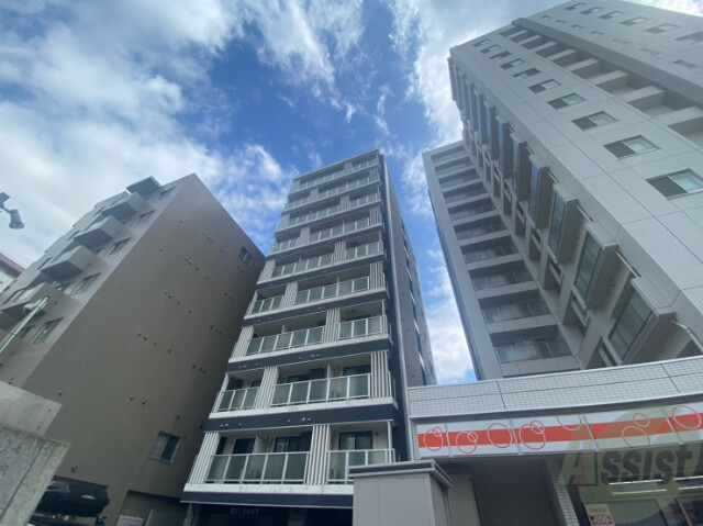 建物外観　札幌市北区北１３条西「ＢｌａｎｃＮｏｉｒ　Ｎ１３．ｅｘｅ」