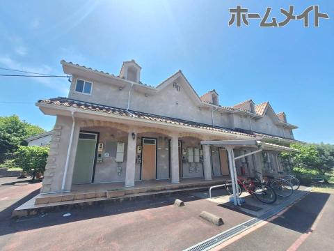 アドリアーノ長山の建物外観