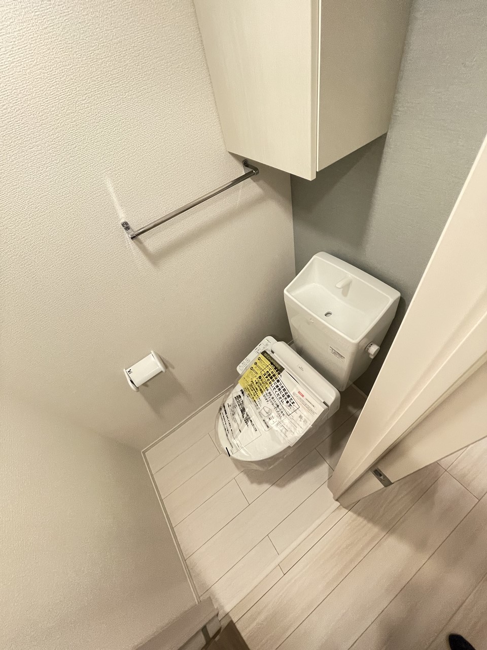 トイレ　※同物件、別部屋のお写真となります。