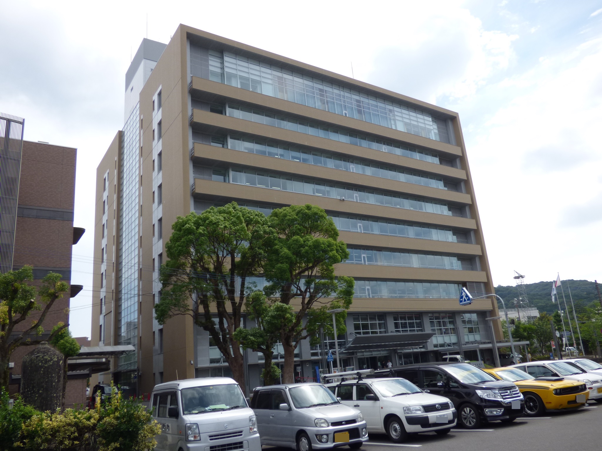 役所　諫早市役所（役所）まで984m