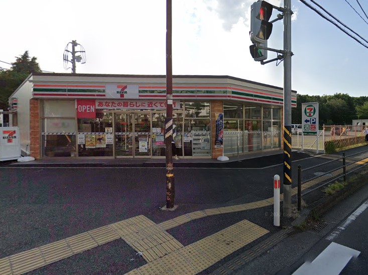 コンビニ　セブンイレブン小田急文京1丁目店（コンビニ）まで418m