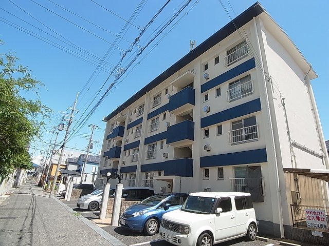 神戸市長田区高取山町のマンションの建物外観