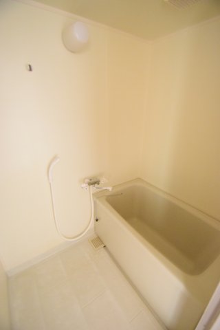 バス・シャワールーム　日々の暮らしに欠かせないお風呂です