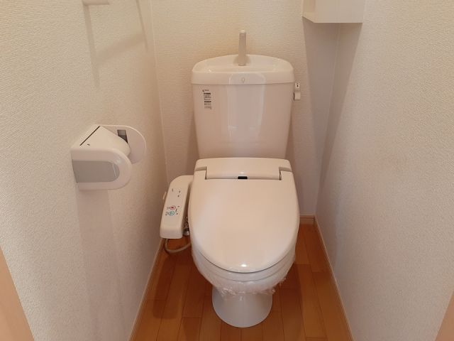 【フェリ－チェ　IIのトイレ】