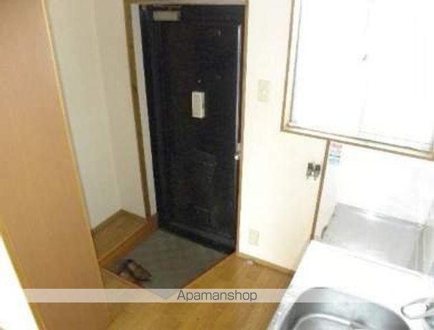 ヴェレッザ千草の玄関写真