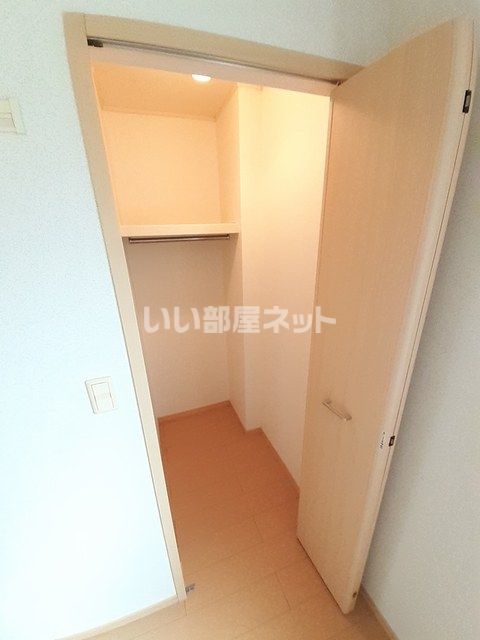 【津市香良洲町のアパートの収納】