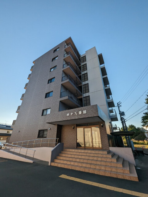 浜松市中央区小池町のマンションの建物外観