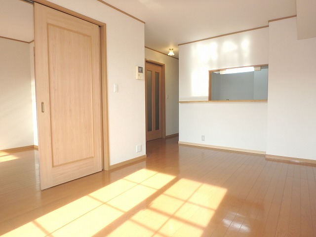 居室・リビング　１２帖のリビング♪