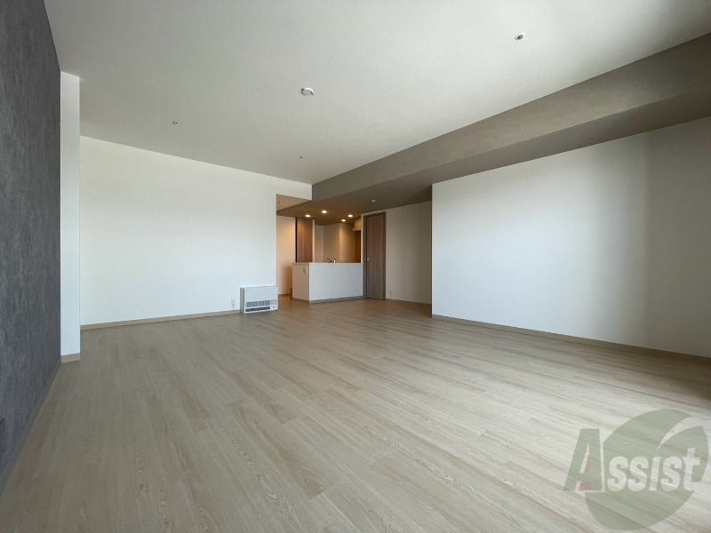 居室・リビング　広くてきれいなリビングです！快適に過ごせそうですね。