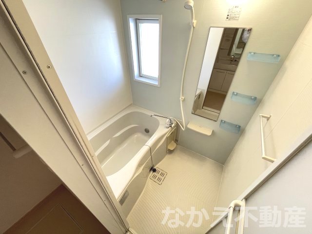 バス・シャワールーム　ゆったり過ごせるお風呂です