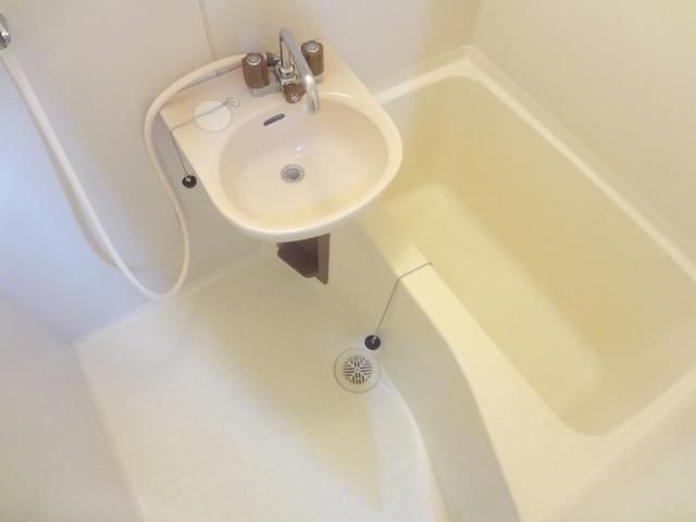 バス・シャワールーム　バスルーム