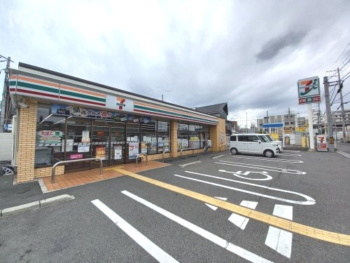 コンビニ　セブンイレブン JR和泉府中駅西口店（コンビニ）まで533m