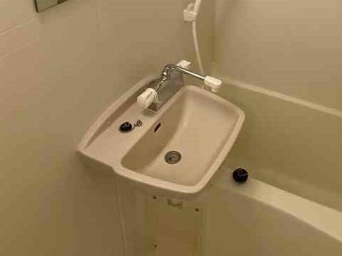 洗面設備　設備・仕様は号室により異なる為、現況を優先致します。