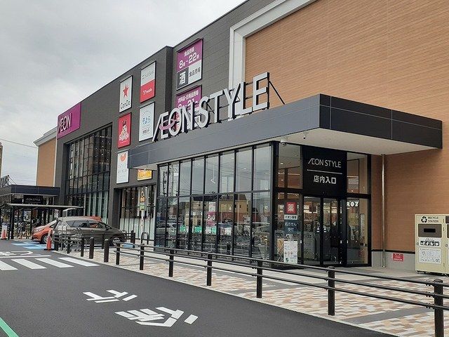 ショッピングセンター　そよら白子鈴鹿店（ショッピングセンター）まで1600m