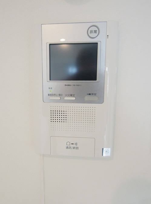 セキュリティ　来訪者が確認できる女性に安心の「TVモニターホン」