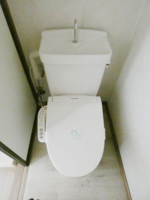 トイレ　図面と現状に相違がある場合には現状を優先