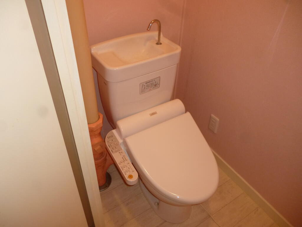 パリー舎ビルのトイレ写真