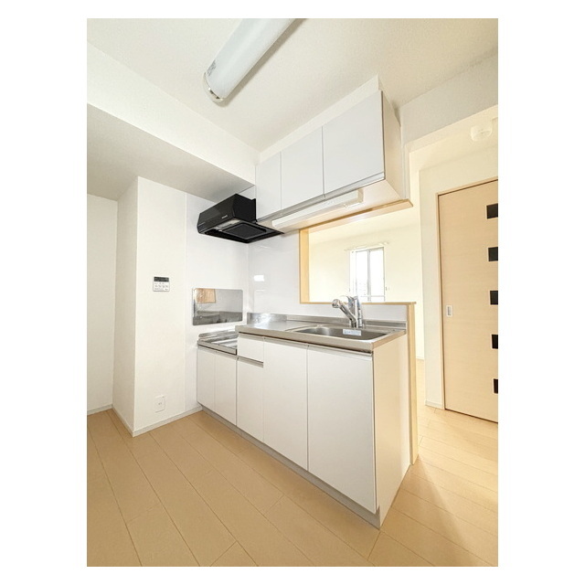 キッチン　リビングが見渡せる対面キッチン