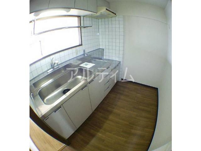 キッチン　別の部屋の写真