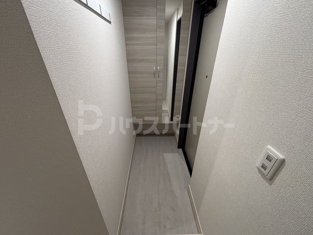 玄関　バルコニー