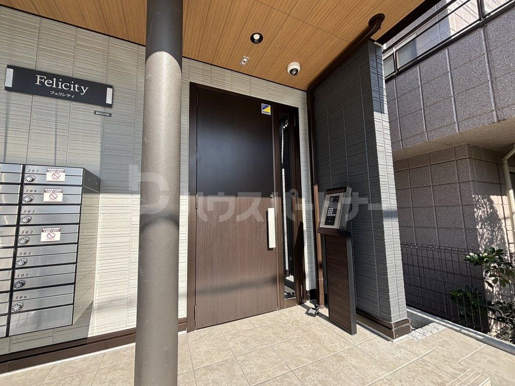 エントランス　エントランス