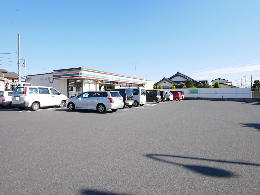 コンビニ　セブンイレブン 高萩本町4丁目店（コンビニ）まで736m