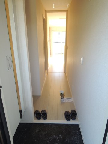 玄関　玄関から【ラス・シャムラ】