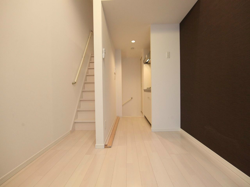 その他　洋室6帖　上階ロフト2.9帖（収納でもお部屋でも使えます）