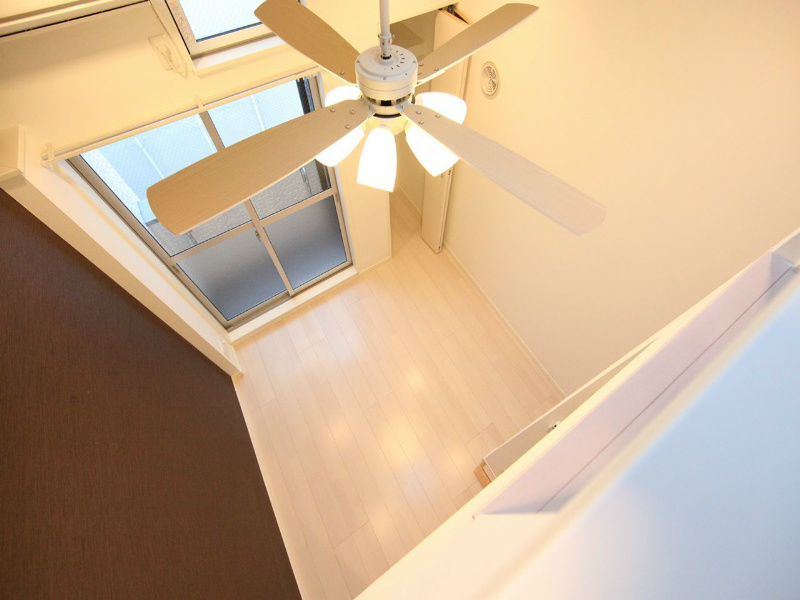 バルコニー　洋室6帖　上階ロフト2.9帖（収納でもお部屋でも使えます）