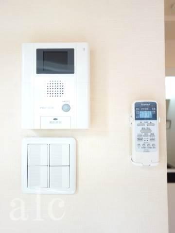 セキュリティ　TVモニター付インターホン