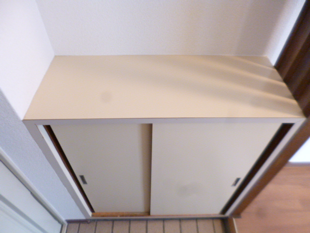 玄関　玄関にはシューズボックス完備してます。