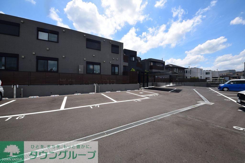 駐車場　駐車場