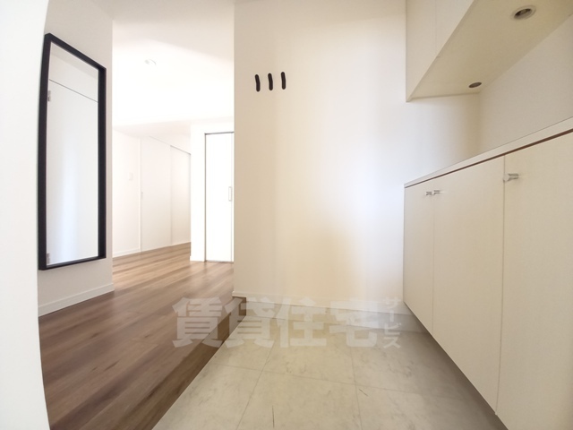 玄関　1701号室写真