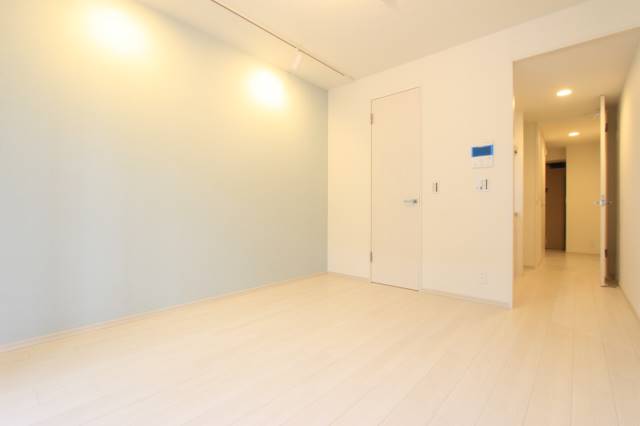 居室・リビング　ダウンライトがおしゃれな空間です