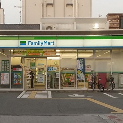 コンビニ　ファミリーマート東三国六丁目店（コンビニ）まで162m