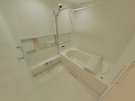 バス・シャワールーム　※別部屋の写真です