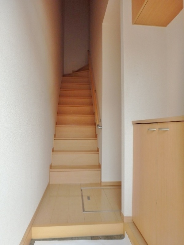 玄関　図面と現状に相違がある場合には現状を優先