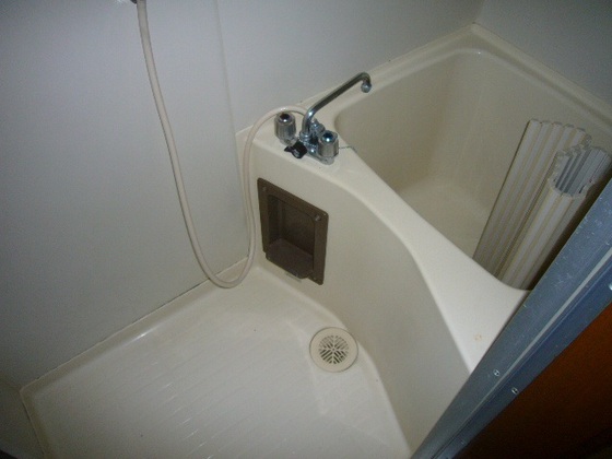 バス・シャワールーム　他号室のお写真です