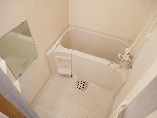 バス・シャワールーム　浴室