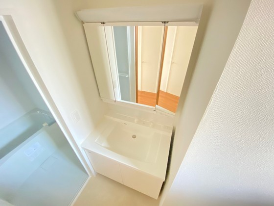 洗面設備　※別部屋の写真です