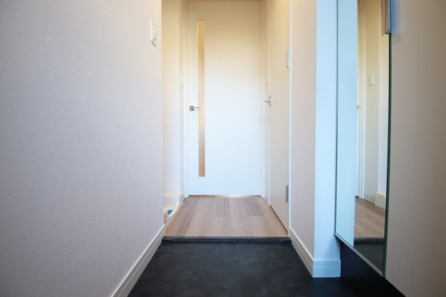 玄関　※別室の参考写真の為、現況優先です。