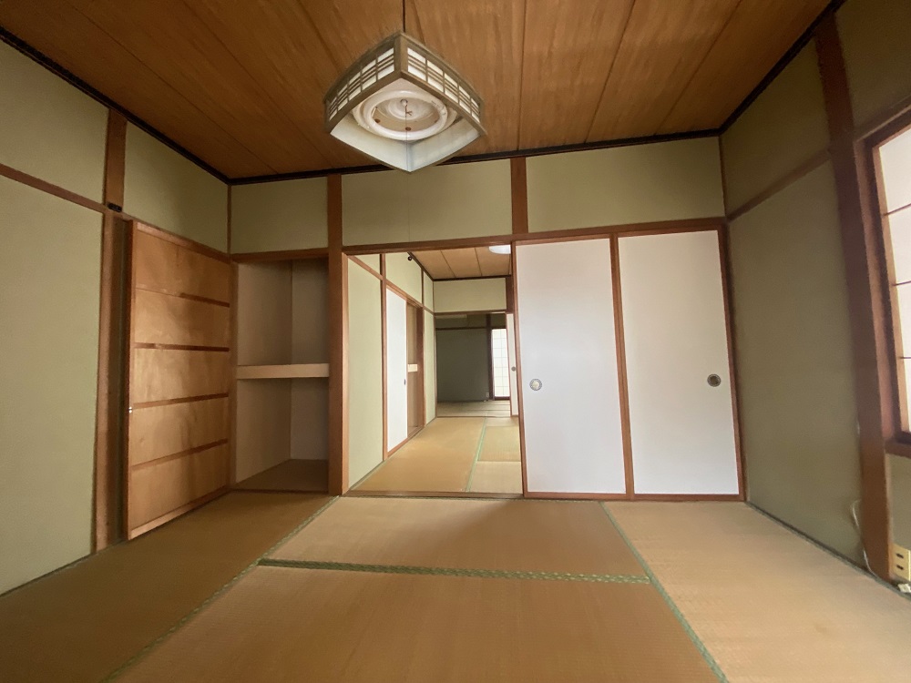 富山市北代 貸家の居間写真