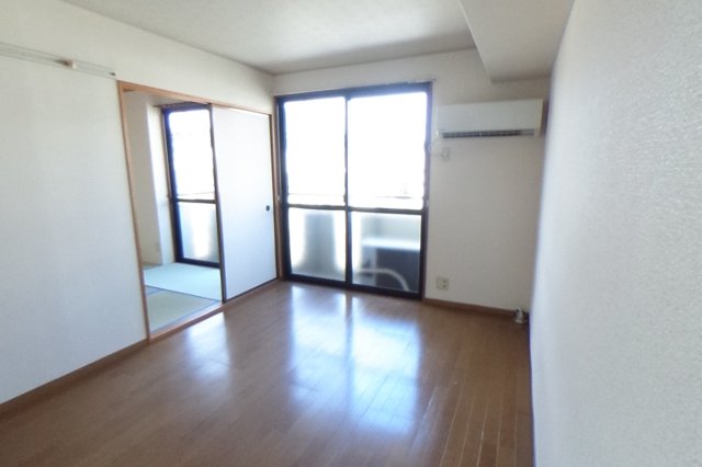 居室・リビング　同仕様