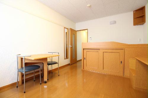 その他設備　テーブルを折りたためば、さらに広く使えます！